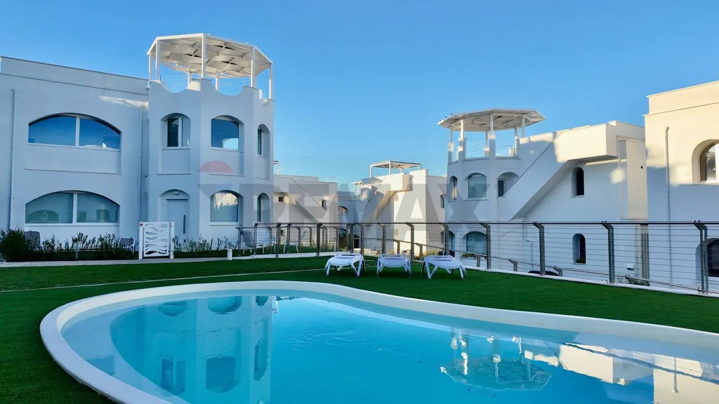 Piscine - Penthouse with Seafront Terrace in Numana