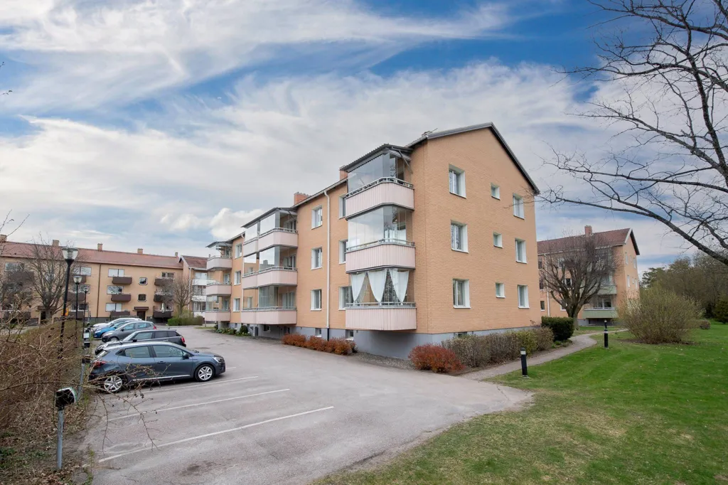 Exterior - Apartment with Balcony in Västmanland