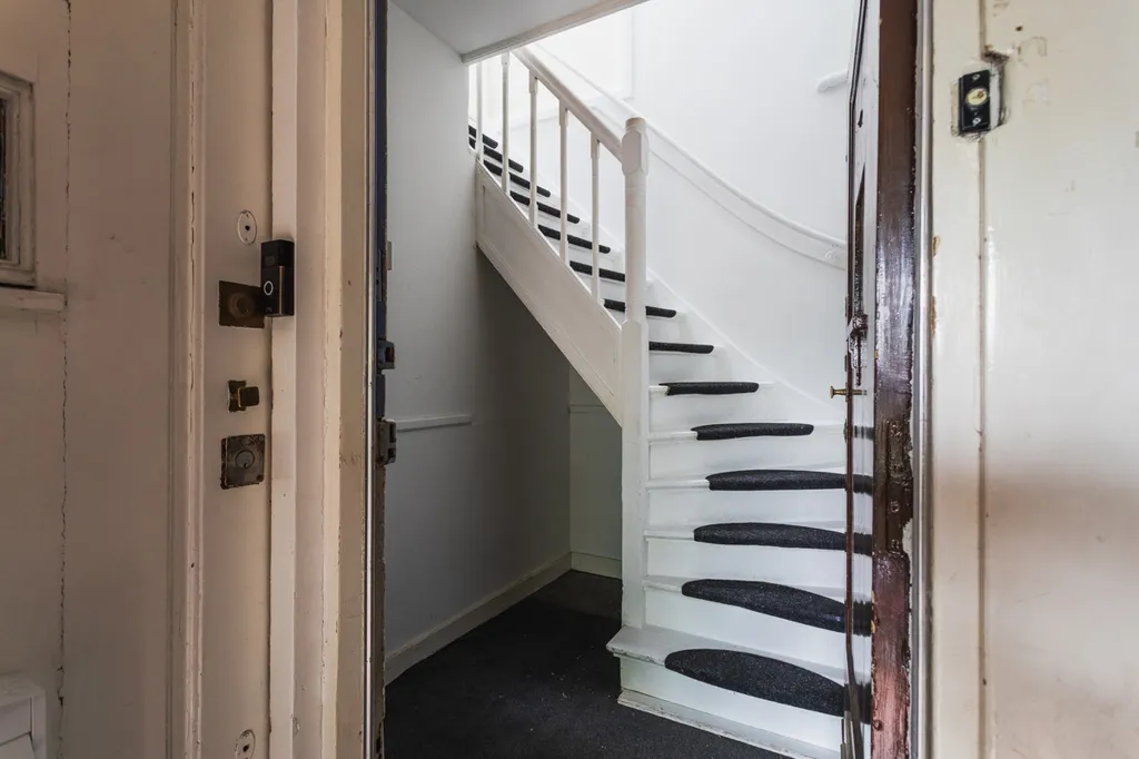 Pièces - Spacious Apartment with Balcony in Bomenbuurt