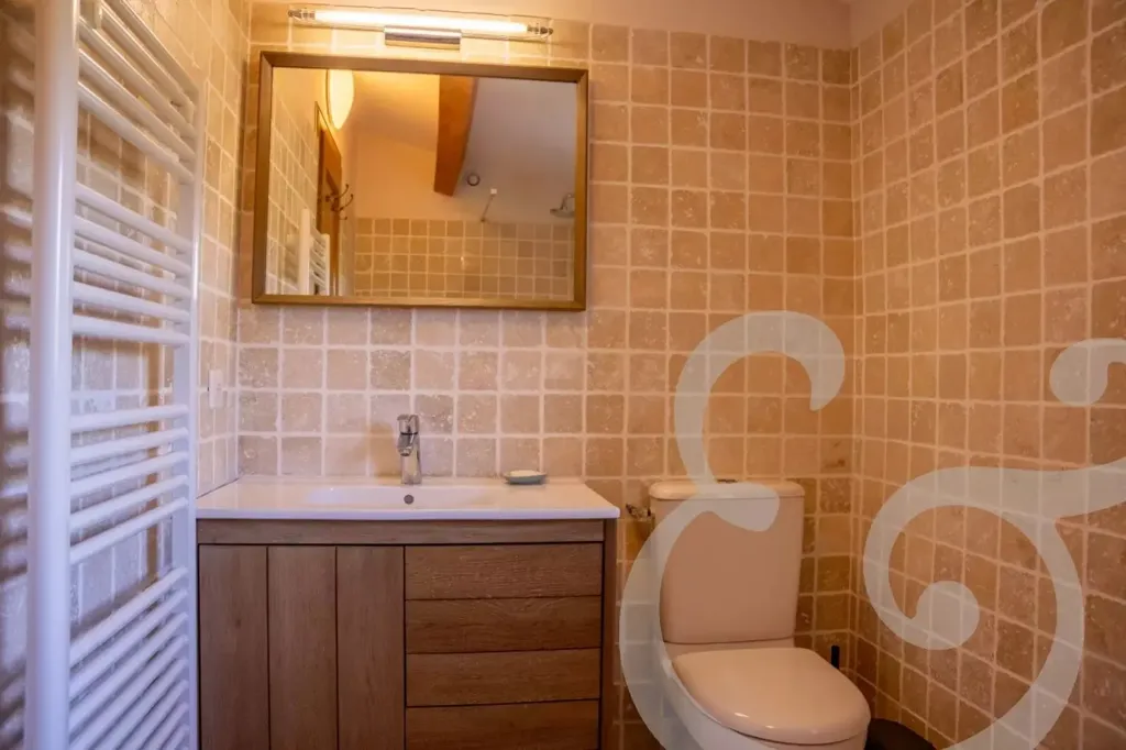 Salles de bain - Maison de Charme avec Piscine à Eygalières