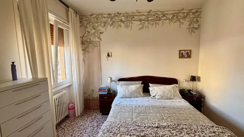 Magamistoad - 4-Bedroom Apartment with Balcony in Florence
