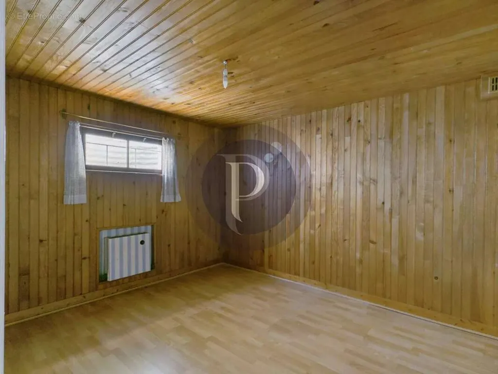 Pièces - Maison de Plain-Pied avec Jardin à Igny