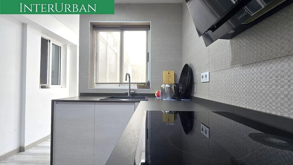 Köök - Apartment with Balcony in Llíria