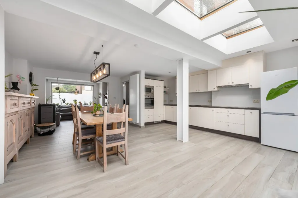 Köök - Move-in Ready Home near Main Roads in Dendermonde