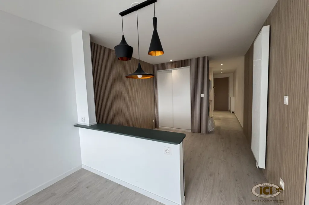 Esik - Studio with Tram Access in Annemasse