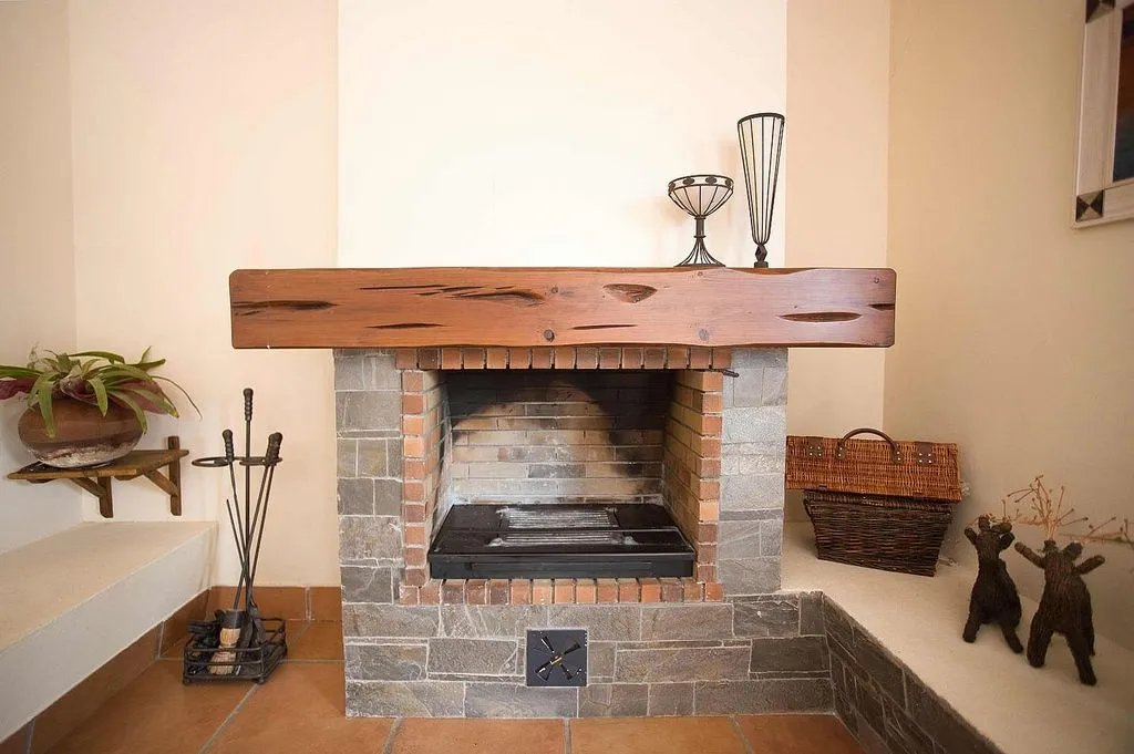 Elutuba - Restored Chalet with Olive Grove in Castalla