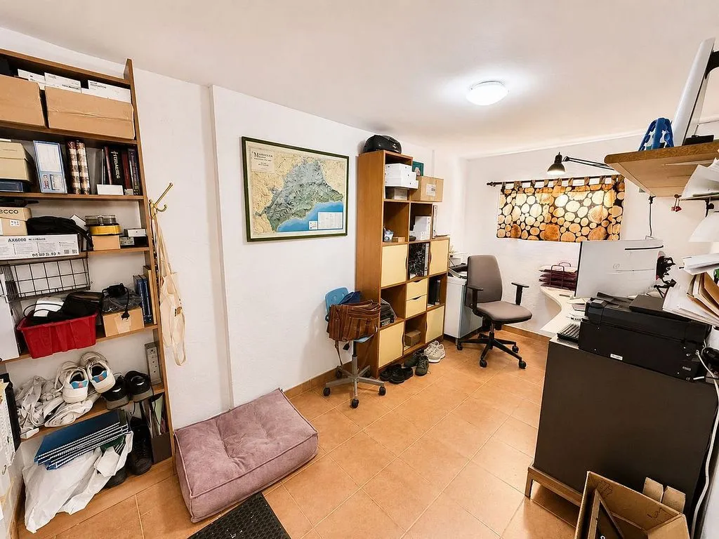 Bureau - Terraced House with Pool in Los Pacos