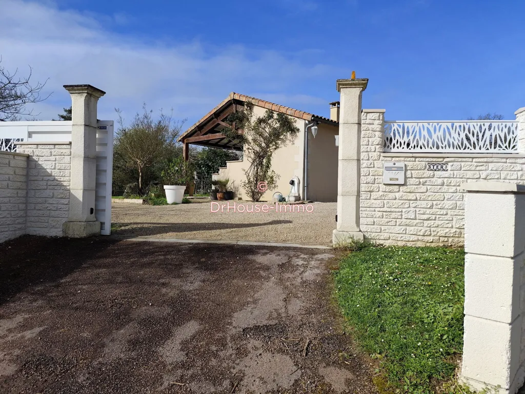 Extérieur - Maison avec Jardin et Terrasse à Beaumont Saint Cyr