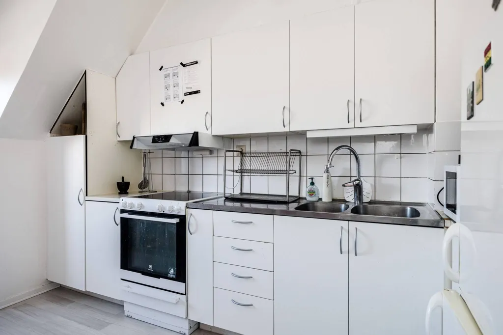 Kitchen - Historic Villa with Garden in Enköping