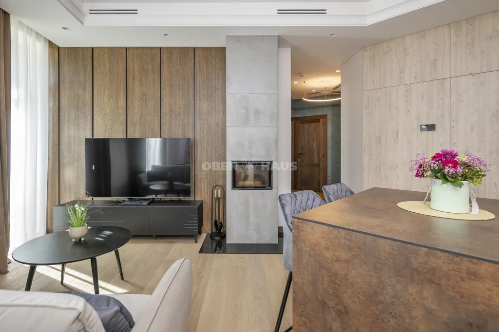 Séjour - 3-Bedroom Apartment with Park View in Vilnius