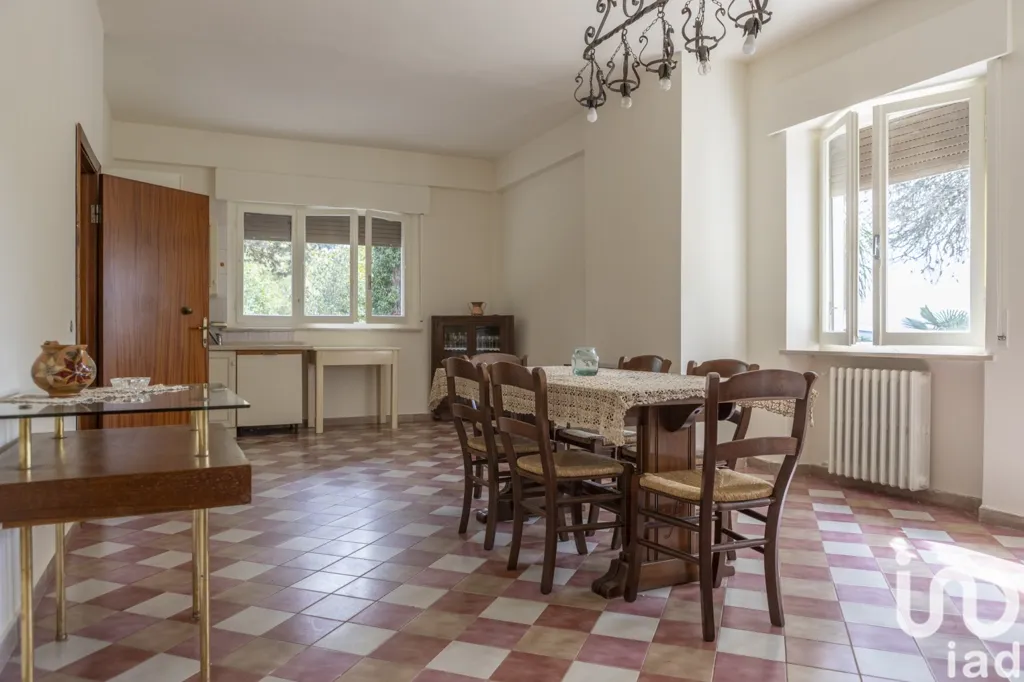 Salle à manger - Independent House with Balcony in Osimo
