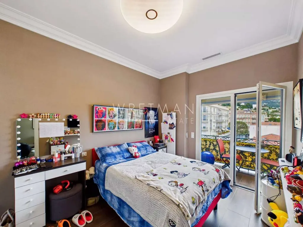 Chambres - Appartement Luxueux avec Balcons à Menton