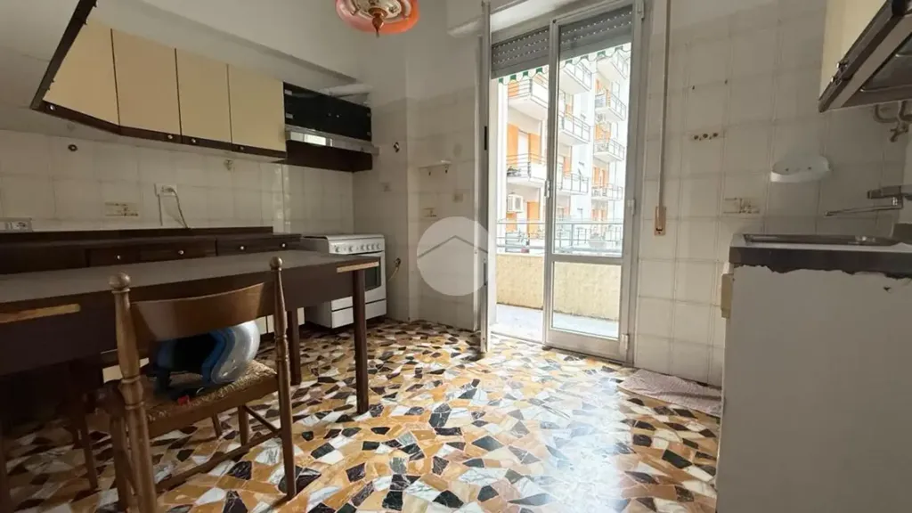 Köök - Spacious Flat with Balcony in Genoa