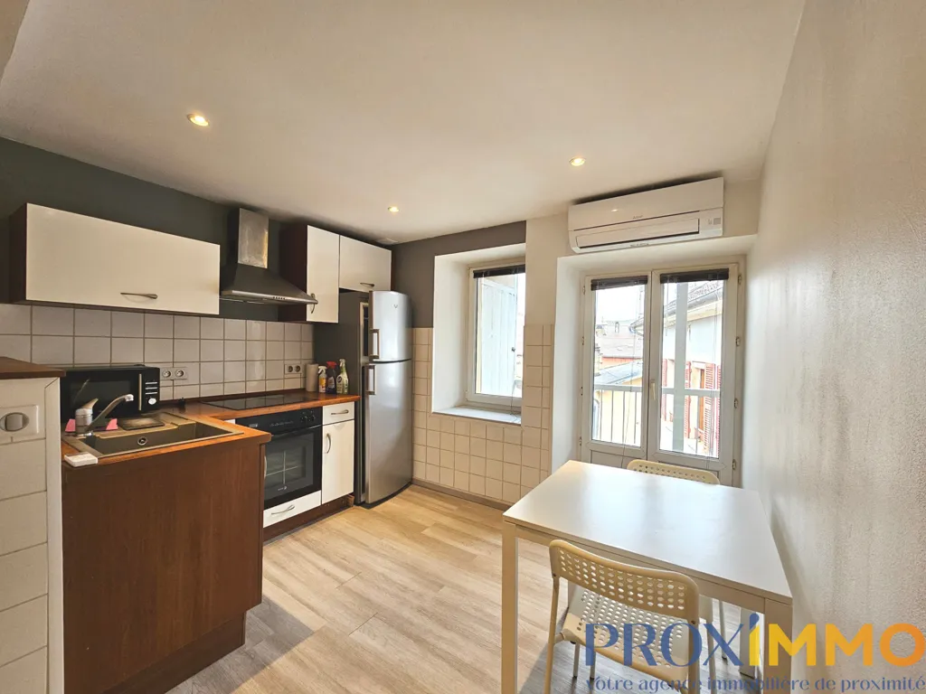 Cucina - Meubled Flat with Balcony in Rue du Colombier