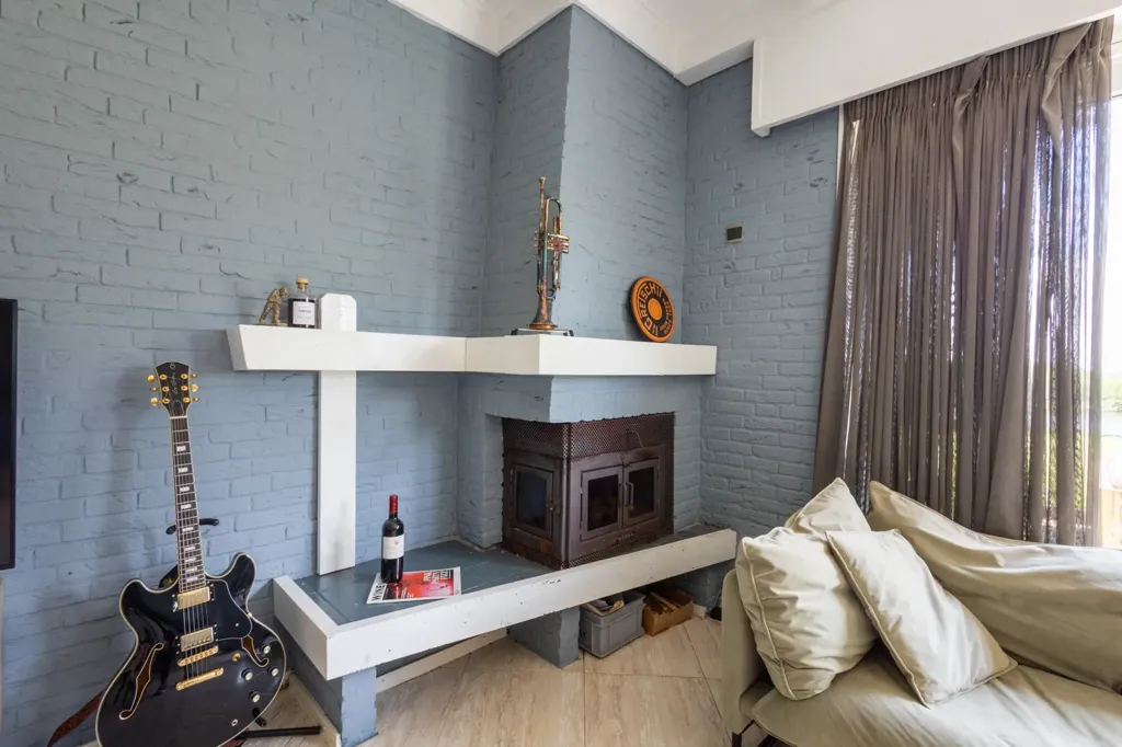 Elutuba - Spacious Detached House with River View in Westdorpe