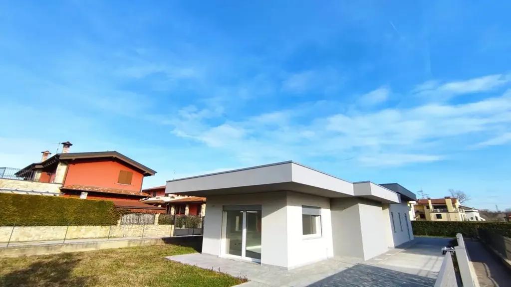 Välivaade - Modern Villa with Private Garden in Filago