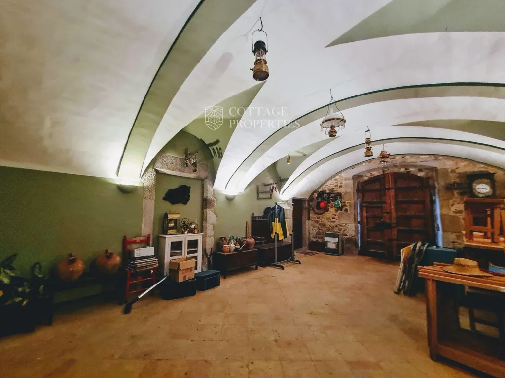 Stanze - Rustic Estate with Masia in Llagostera