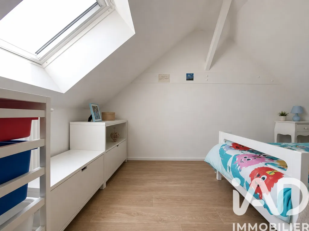 Chambres - Duplex 3 Pièces avec Jardin à Epernon