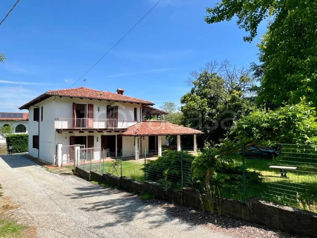 Extérieur - Villa with Private Garden in Sommariva Perno