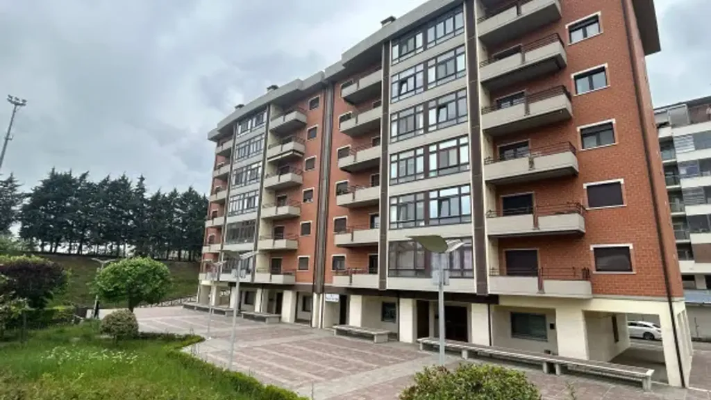 Välivaade - Modern Apartment with Balcony in Macchia Romana
