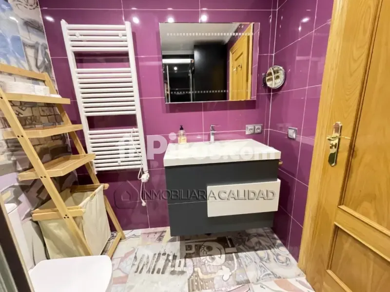 Vannitoad - Modern Flat with Tech Features in Historic Centre