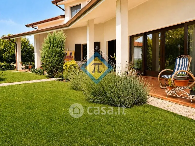 Aed - Villa with Garden in Dignano