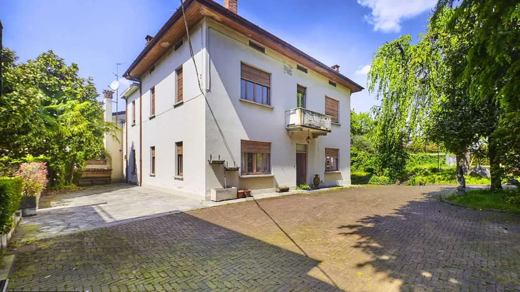 Extérieur - Bifurcated Villa with Garden in Villa Guardia