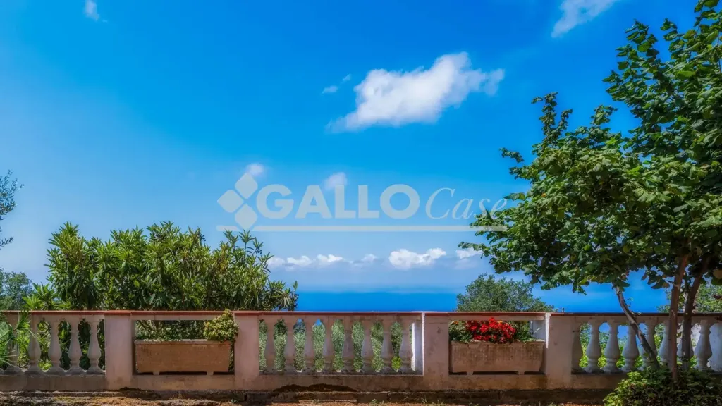 Terrass - Villa with Sea View in Diamante