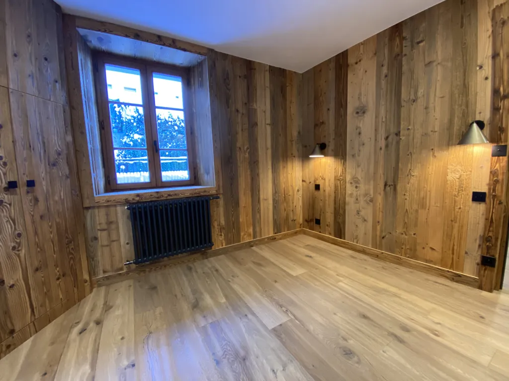 Toad - Renovated Apartment with River View in Megève