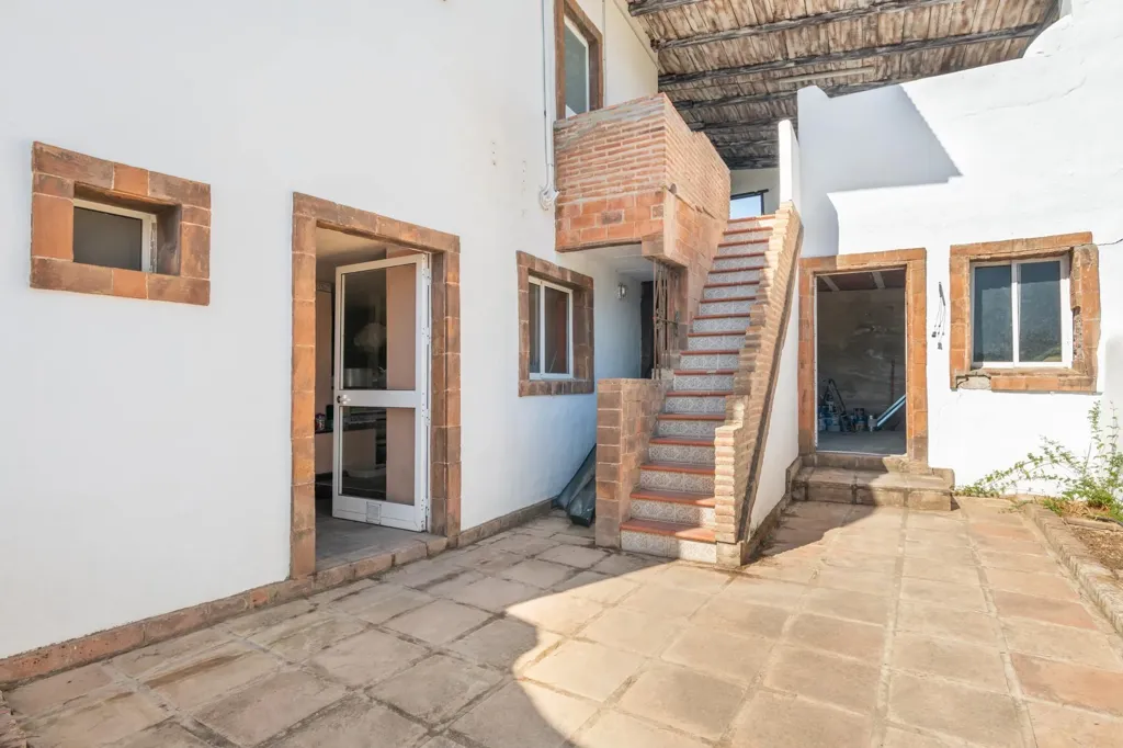 Aed - 7-Bedroom Villa with Mountain View in Mijas