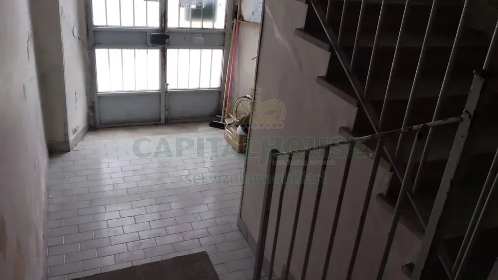 Toad - Armed Two-Bedroom Flat with Balcony in Capua