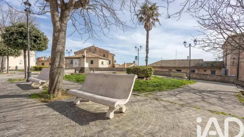 2-Bedroom Apartment in Historic Centre, Monte San Vito