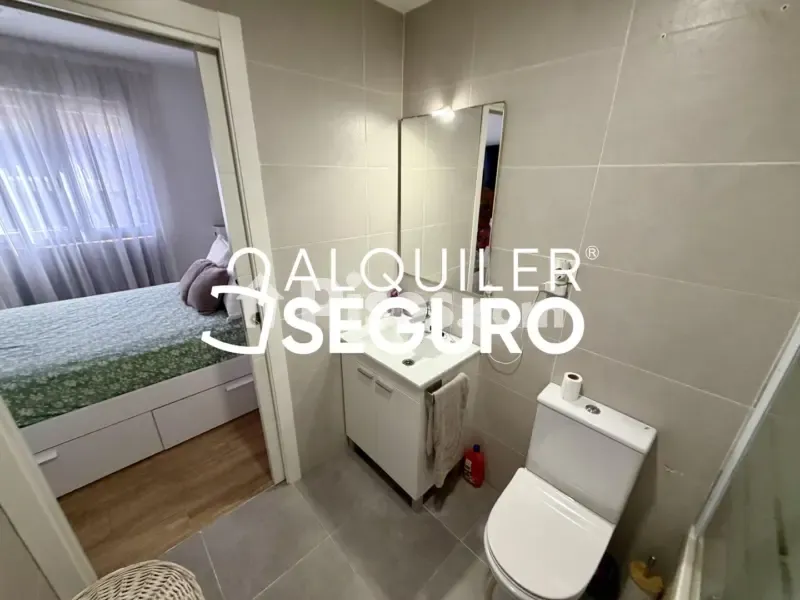 Salles de bain - Spacious Flat with Terrace in Torrejón de la Calzada
