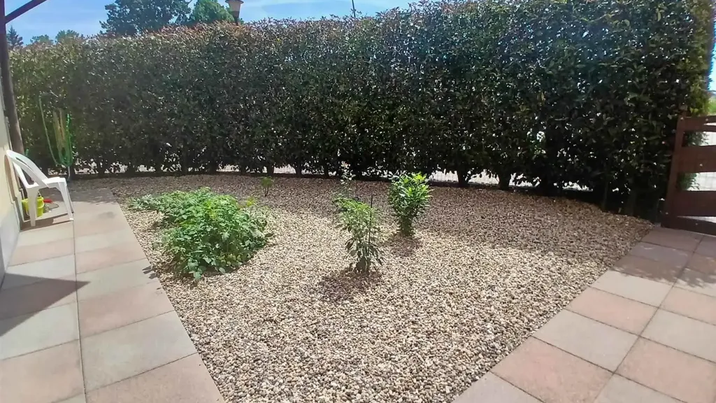Aed - Terraced House with Private Garden in Mortara