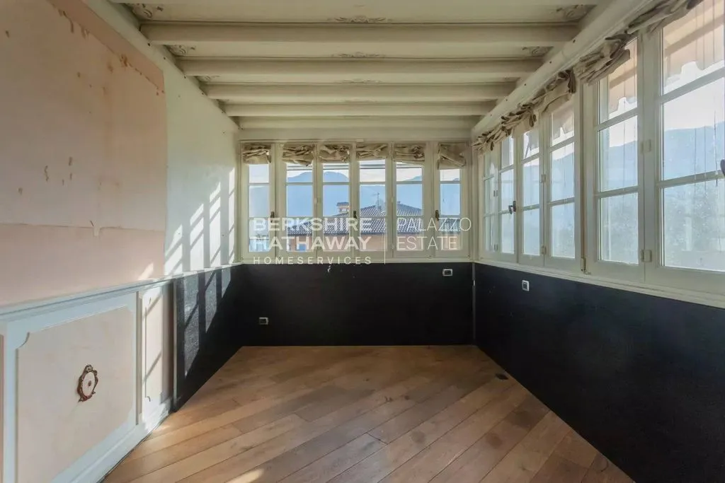 Pièces - Lake View Villa with Garden in Tremezzina
