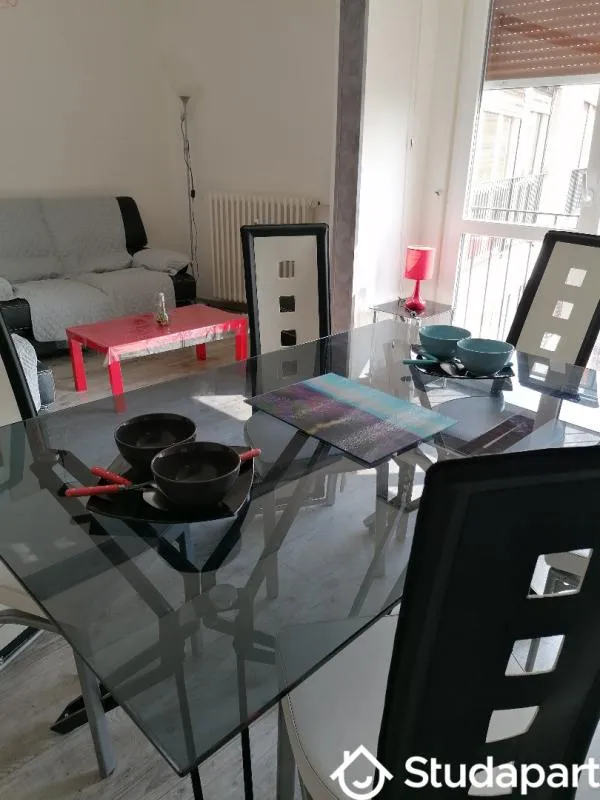 Söögituba - Student Colocation with Private Parking in Troyes