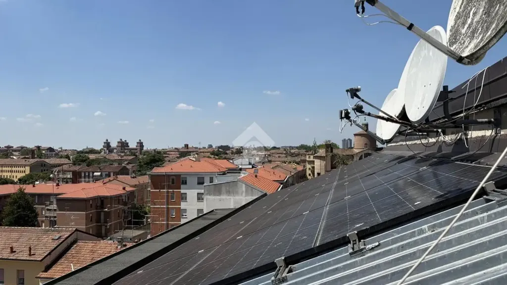 Terrass - 4-Room Apartment with Balcony in Ferrara