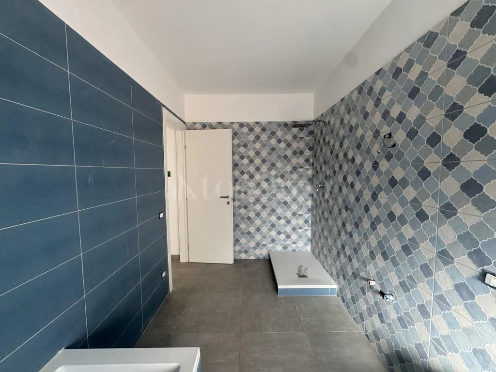 Salles de bain - Retrofitted Villa with Solar Panels in Catania