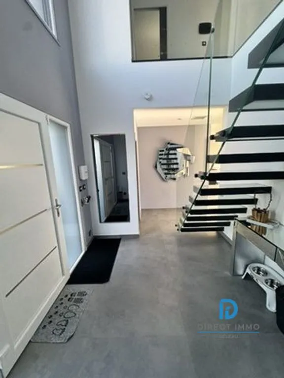 Esik - Contemporary Villa with Pool in Cysoing