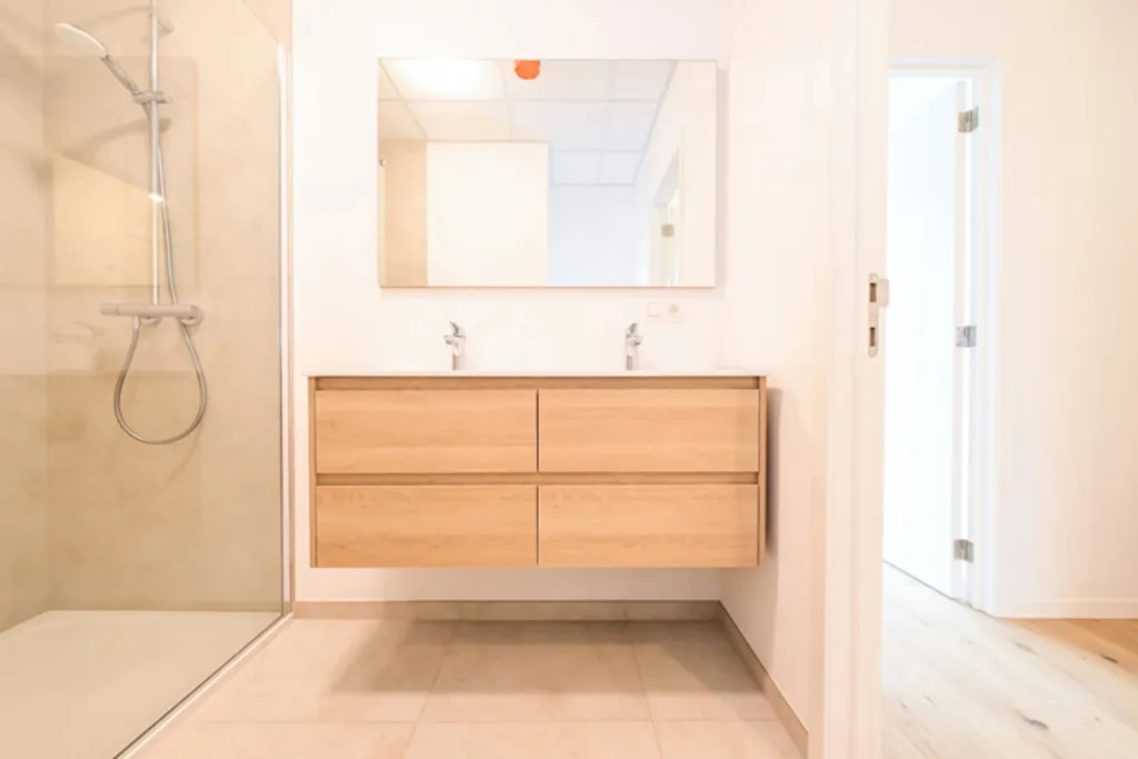 Bathrooms - New Duplex with Terrace in Jette