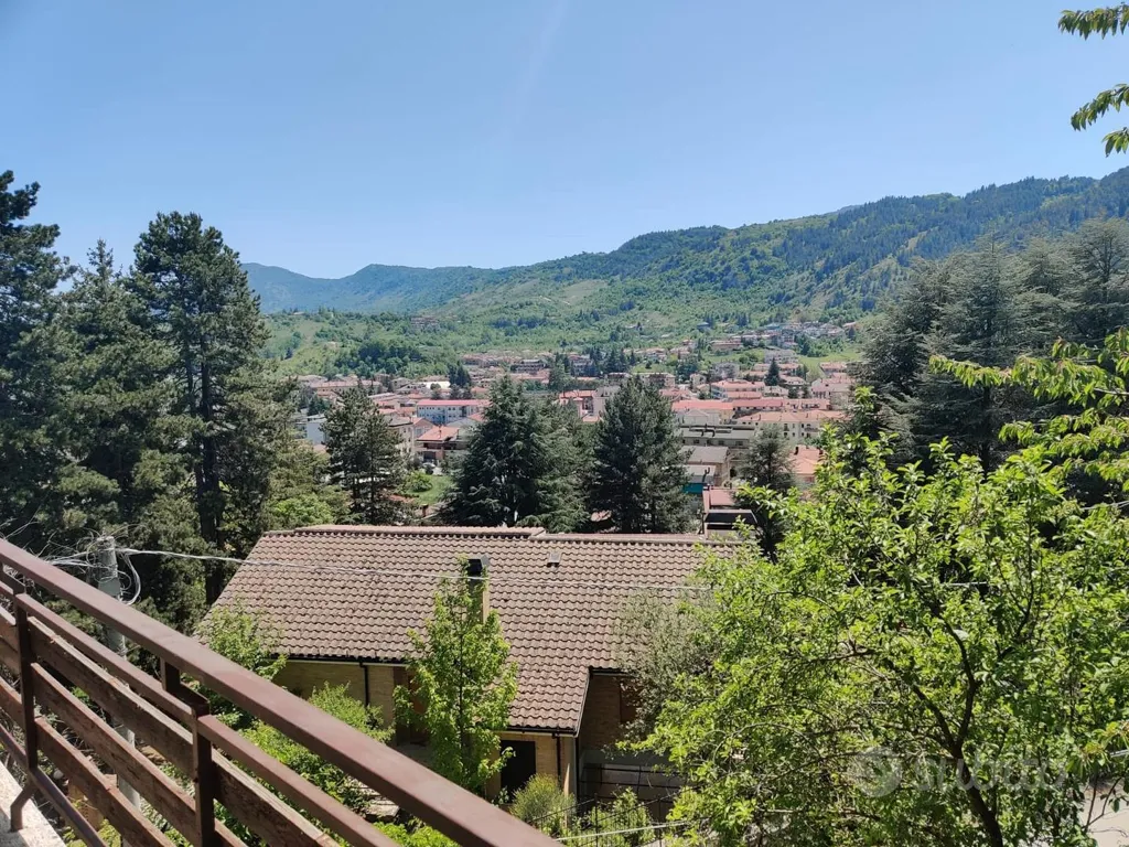 Balcon - Two-Unit Villa with Garden in Tagliacozzo