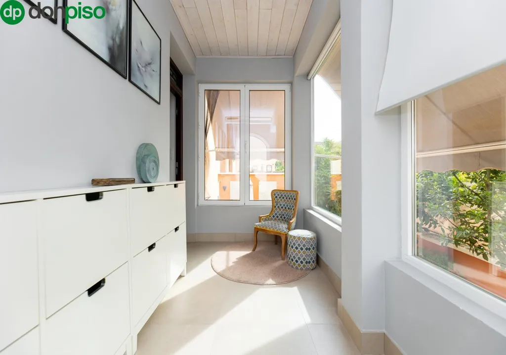 Entrée - Pareded House with Garden in Jun