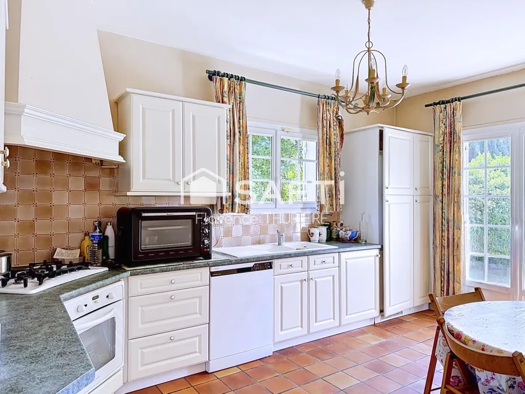 Cucina - Traditional House with Garden in Mérignac