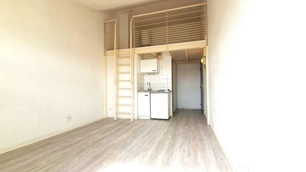 Pièces - Studio Duplex avec Orientation Sud à Rennes