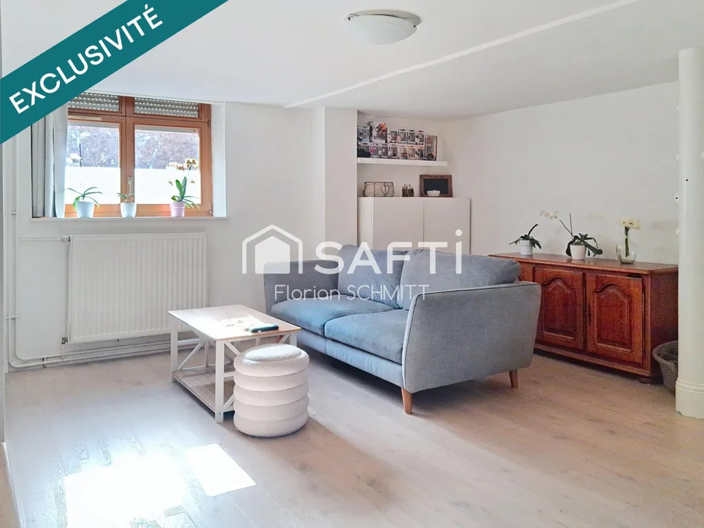 Living Room - Duplex with Rare Volumes in Neuf-Brisach