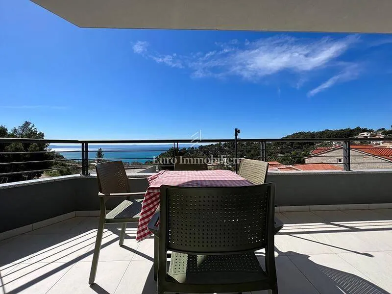 Rõdu - Modern Villa with Sea Views in Baška Voda