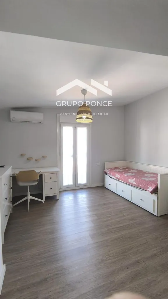 Magamistoad - Semi-Detached House with Pool in Este-Delicias