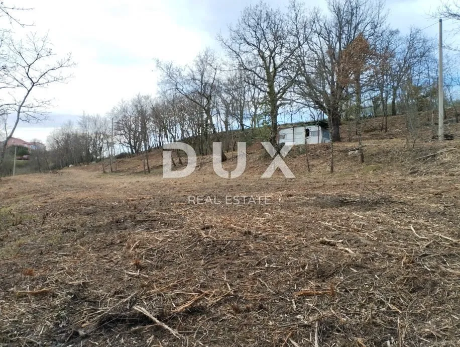 Giardino - Building Plot with Asphalting in Motovun Area