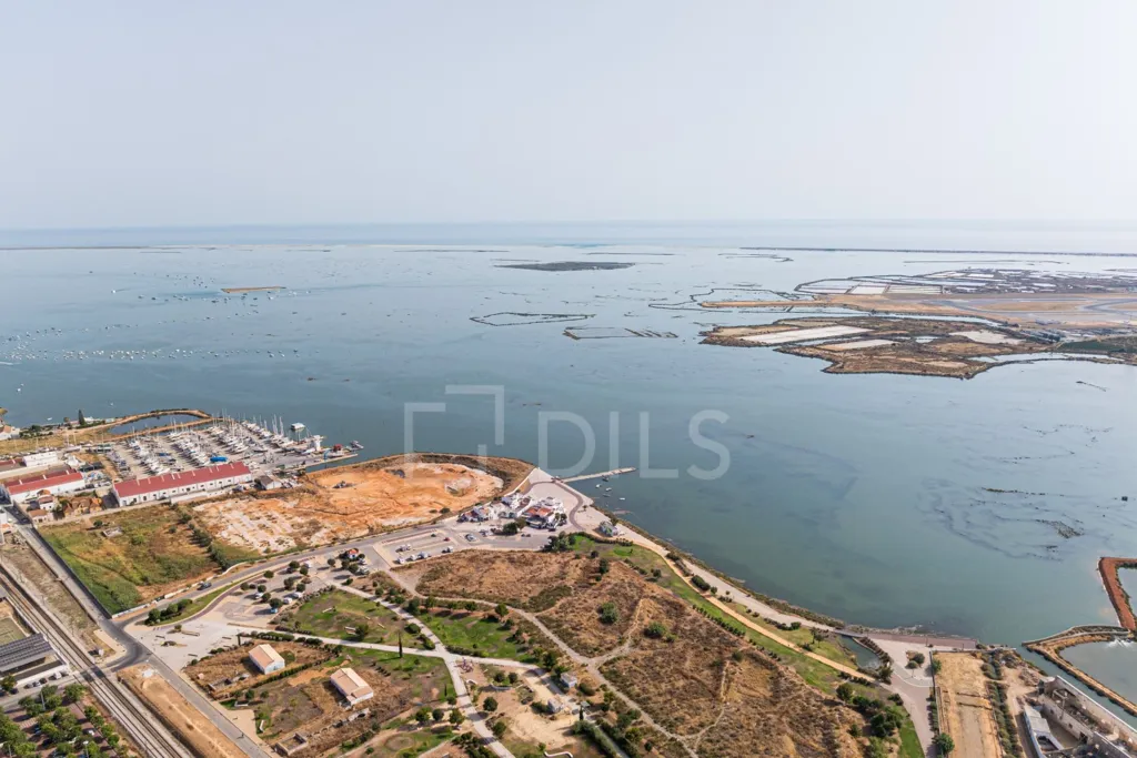 T2 House with Ria Formosa View in Faro