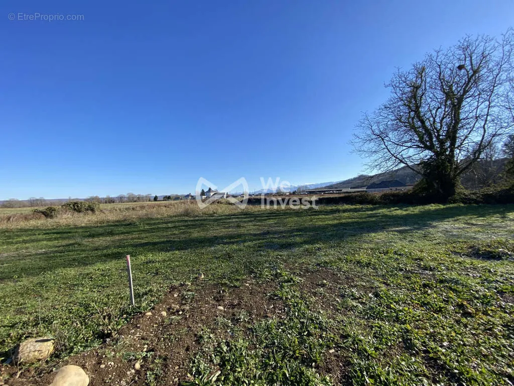 Aed - Buildable Plot with School Access in Arros-De-Nay